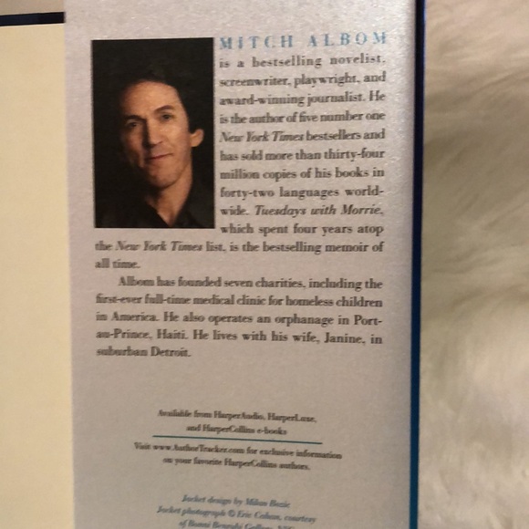 The First Phone Call From Heaven a Novel - Picture 4 of 4